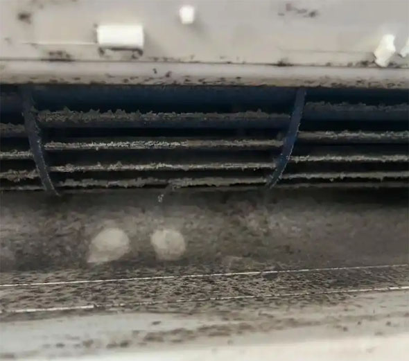 灵武空调吹的风有股烧焦味是怎么回事